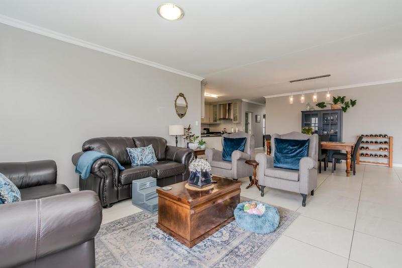 4 Bedroom Property for Sale in Calypso Beach Western Cape